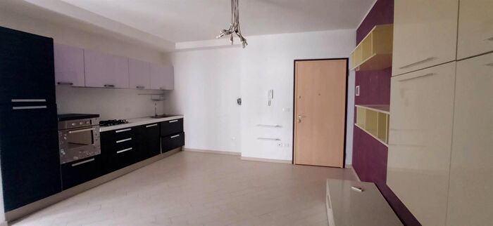 Appartamento trilocale in affitto in Castel Frentano