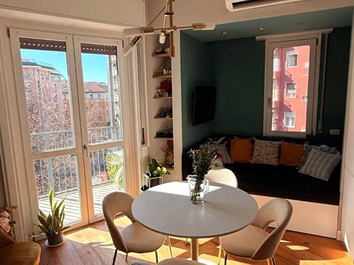 Appartamento bilocale in affitto in Via Rodolfo Carabelli, Martini Insubria, Milano