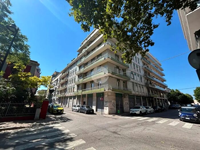 Appartamento trilocale in vendita in Via dei Sanniti, Pescara