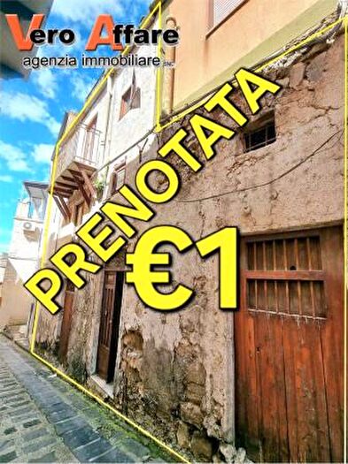 Casa quadrilocale in vendita in Sutera