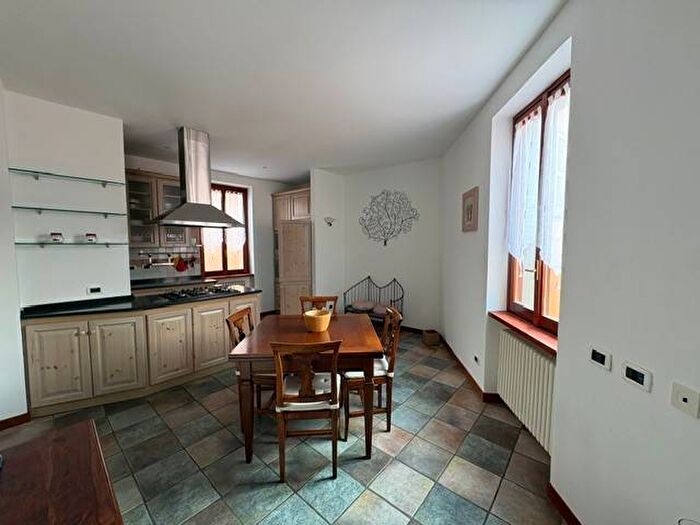 Appartamento bilocale in affitto in Cernobbio