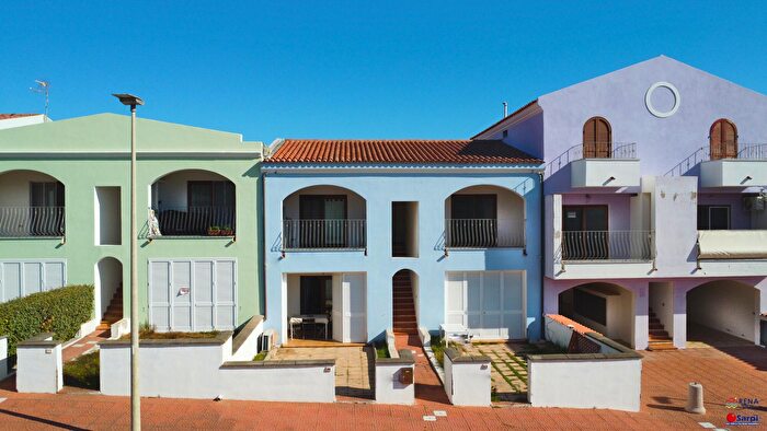 Appartamento bilocale in vendita in Via l Aquila Snc, Santa Teresa Gallura