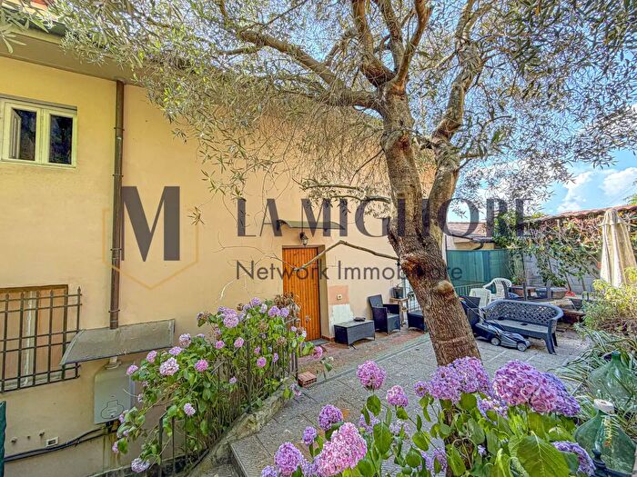 Casa con 6 locali in vendita in Via Statale Abetone, San Giuliano Terme