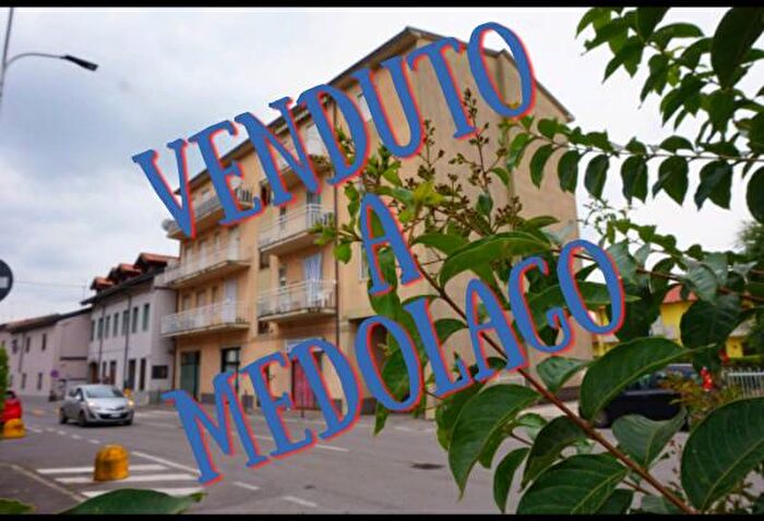 Appartamento trilocale in vendita in Via Alessandro Manzoni, Medolago