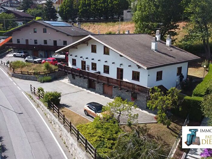Casa con 7 locali in vendita in Località Senin, Saint Christophe