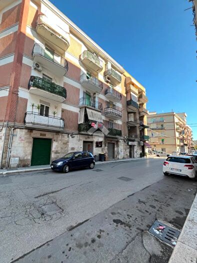 Appartamento trilocale in vendita in Via Giosuè Carducci, Trani