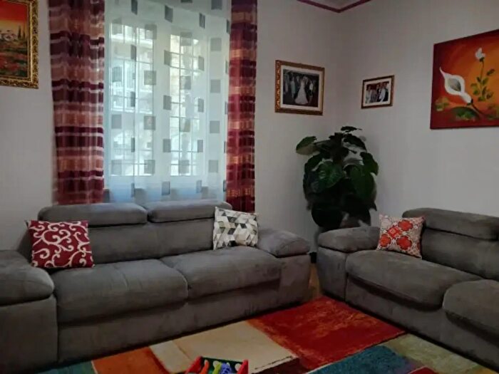 Appartamento quadrilocale in vendita in Via Giovanni Negri, Piacenza