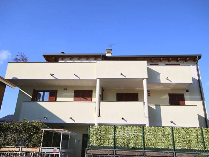Appartamento bilocale in affitto in Via Serio, Meda