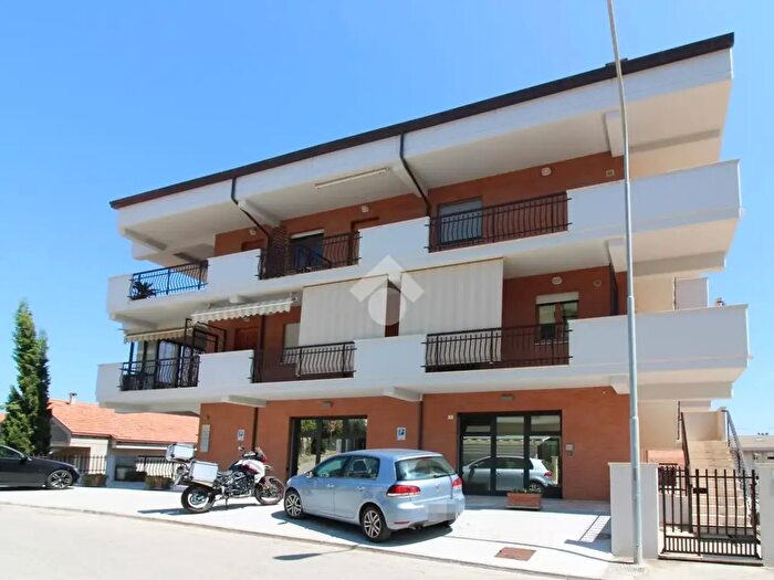 Appartamento quadrilocale in vendita in Via Tevere, Porto San Giorgio