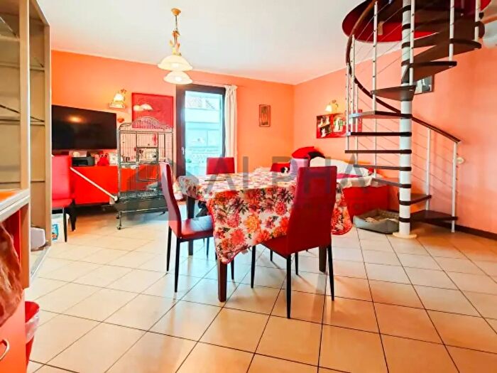 Appartamento con 6 locali in vendita in Viale Empoli, Riccione