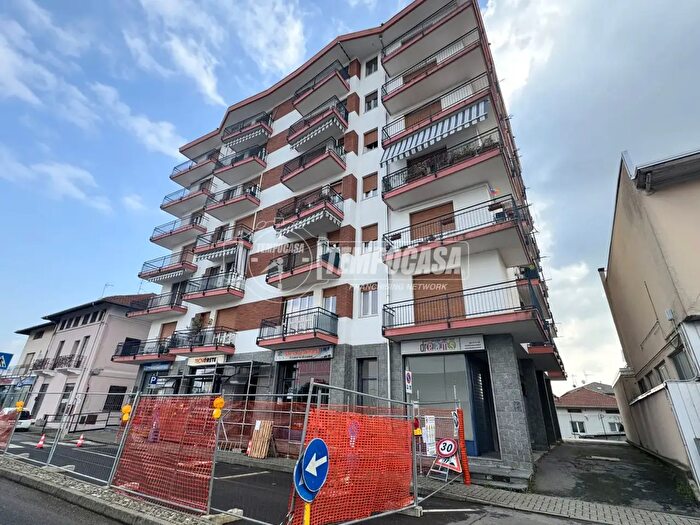 Appartamento trilocale in vendita in Via Marconi, Quaregna Cerreto