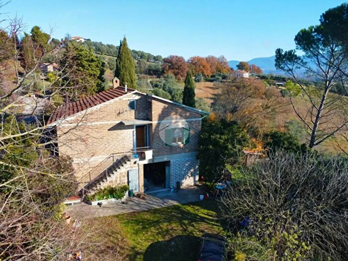 Casa con 7 locali in vendita in Valle Figliola, Calvi DellUmbria
