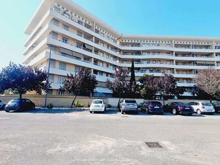 Appartamento trilocale in vendita in Via Eduardo De Filippo, Aprilia