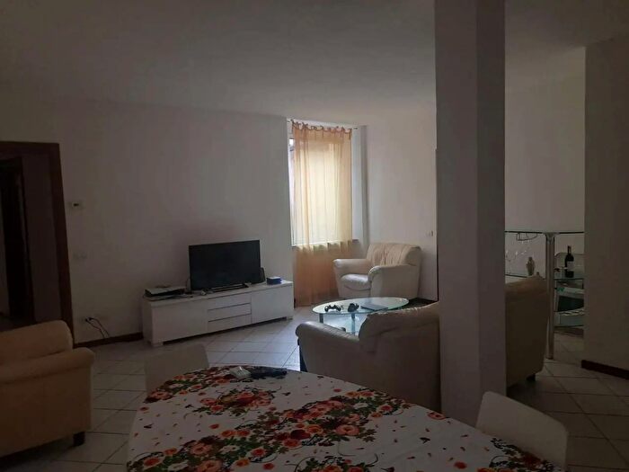 Appartamento quadrilocale in affitto in Piacenza