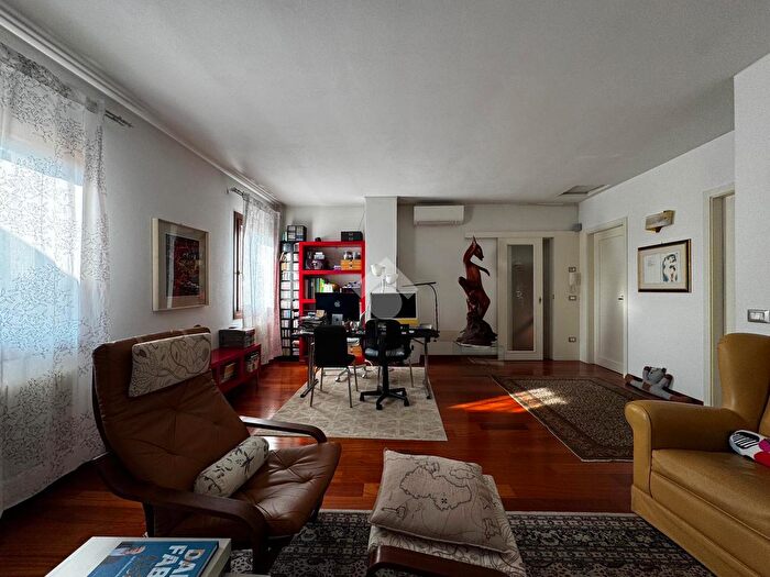 Casa trilocale in vendita in Via Caseggiato, Villorba