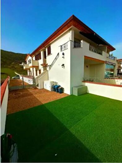 Appartamento trilocale in vendita in Via Santa Giusta, Siniscola