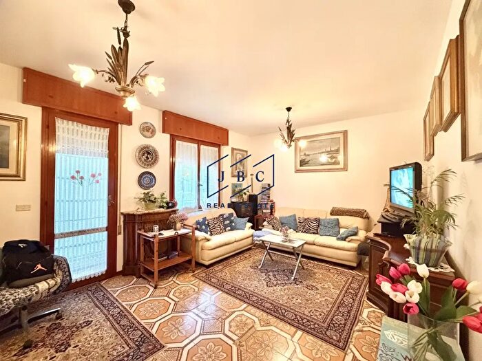 Appartamento quadrilocale in vendita in Via Arturo Toscanini, Jesolo