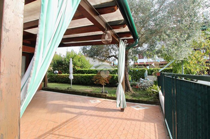 Casa con 6 locali in vendita in Via delle Antille, Caorle