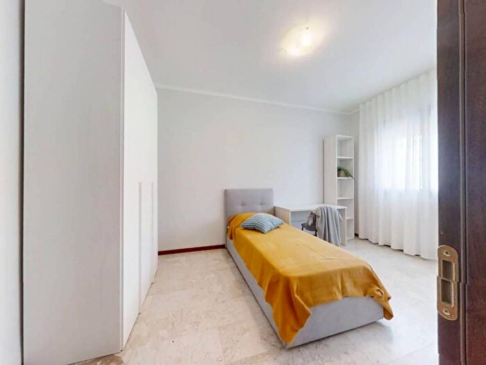 Appartamento con 6 locali in affitto in DEL POPOLO, Mestre, Venezia