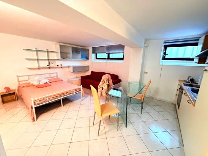 Appartamento monolocale in affitto in Via del Caparra, Legnaia San Quirico Monticelli, Firenze