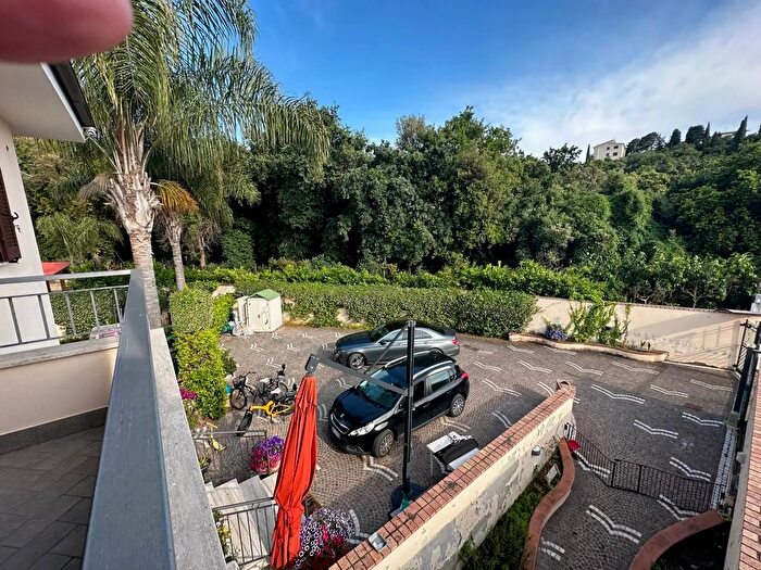 Casa quadrilocale in vendita in Sperlonga