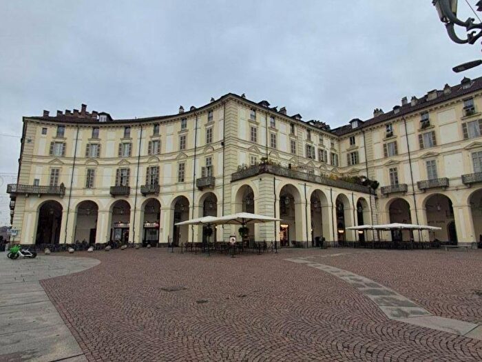 Appartamento bilocale in affitto in Piazza Vittorio Veneto, Via della Rocca, Torino