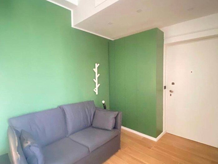 Appartamento trilocale in affitto in Via Imola, Bovisa, Milano