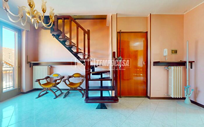 Appartamento quadrilocale in vendita in Via Roma, Roccavione