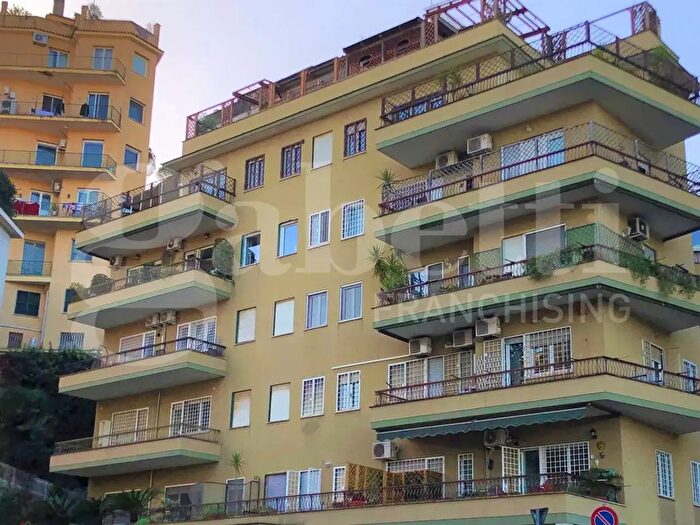 Appartamento quadrilocale in affitto in Via Giacinta Pezzana, Roma