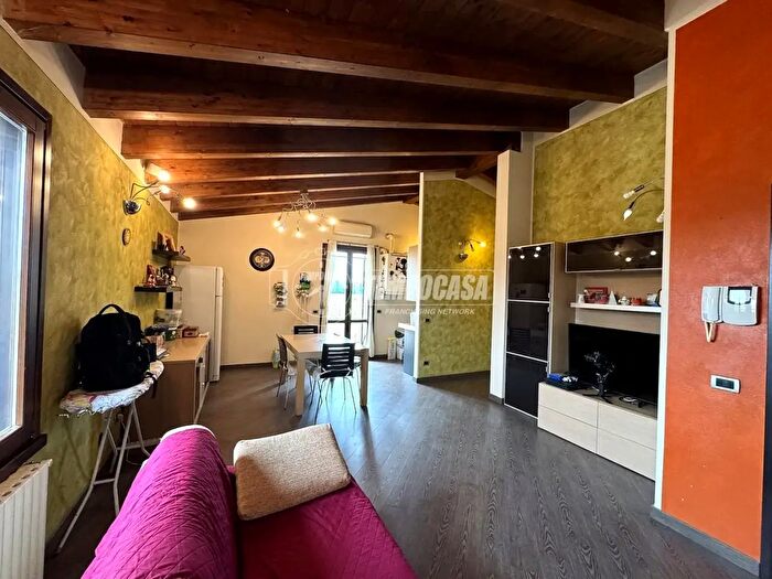 Appartamento trilocale in vendita in Via Verdeta, San Prospero