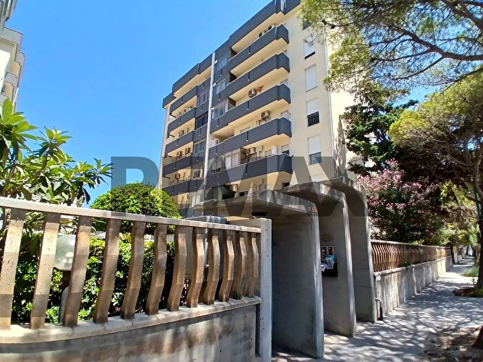 Appartamento con 6 locali in vendita in Via Virgilio, Trapani