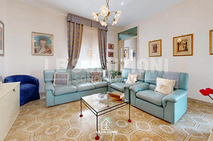 Appartamento con 5 locali in vendita in Via Gianbattista Vico, Castellana Grotte