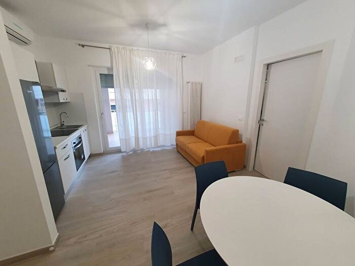 Appartamento bilocale in affitto in Via Martiri di Via Fani, Turi