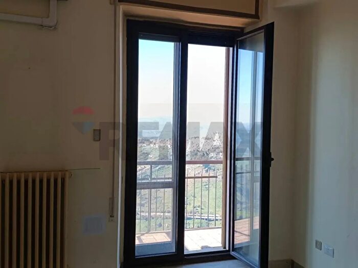 Appartamento con 5 locali in vendita in Corso Sicilia, Enna