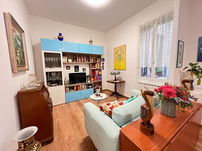 Appartamento quadrilocale in affitto in Via Merano, Sestri Ponente, Genova