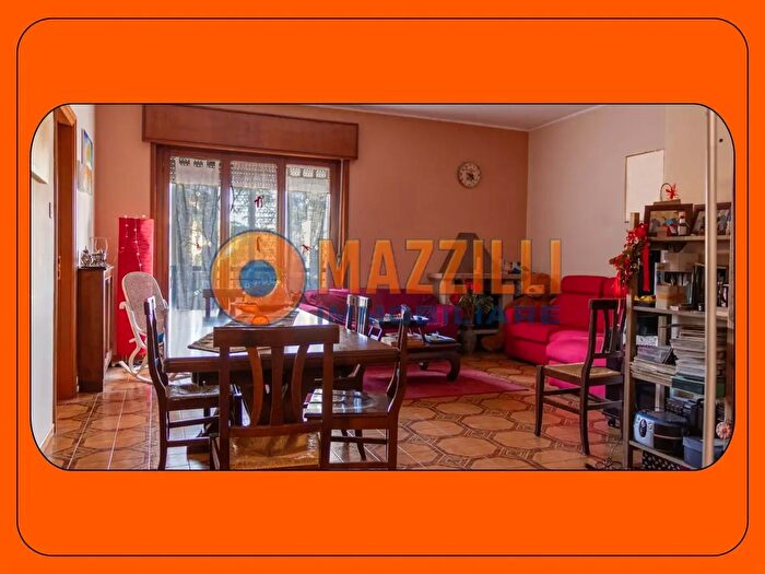 Appartamento con 5 locali in vendita in Via Sanremo, Potenza