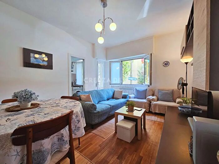 Appartamento quadrilocale in vendita in Via Bixio, Rapallo