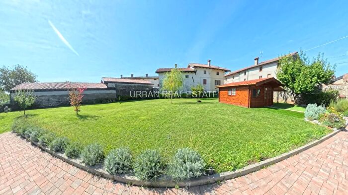 Case in Vendita e in Affitto - 3