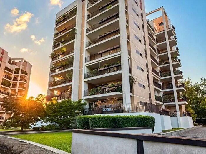 Appartamento trilocale in vendita in Via Europa, San Donato Milanese
