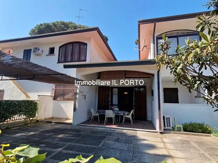 Casa quadrilocale in vendita in Comacchio