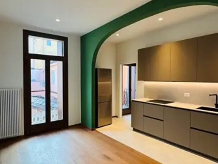 Appartamento quadrilocale in affitto in Via del Santo, Padova