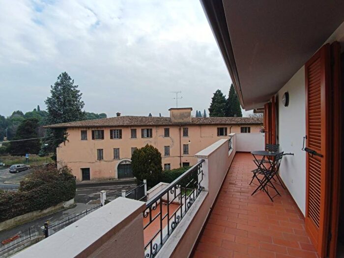 Appartamento trilocale in affitto in Via Roma, Centro, Padenghe sul Garda