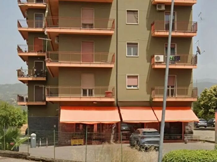 Appartamento quadrilocale in affitto in Via Giuseppe Verdi, Rende