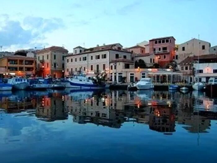 Appartamento bilocale in vendita in Via Chiusedda, La Maddalena