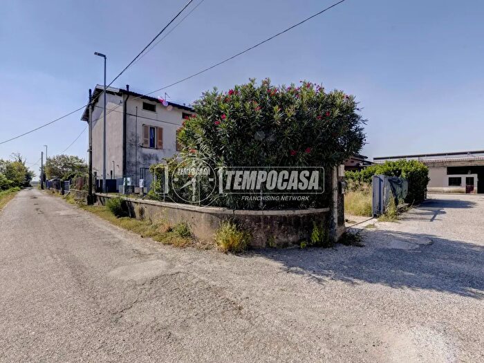 Appartamento bilocale in vendita in Via Pontenove Tmk, Bedizzole