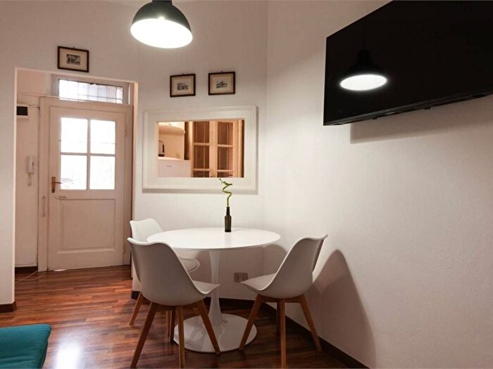 Appartamento bilocale in affitto in PIAZZA SAN NAZARO IN BROLO, Missori, Milano