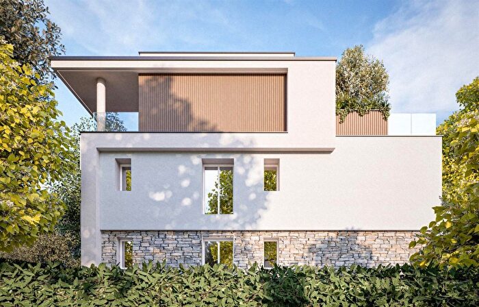 Appartamento trilocale in vendita in Via Gioia, Monza