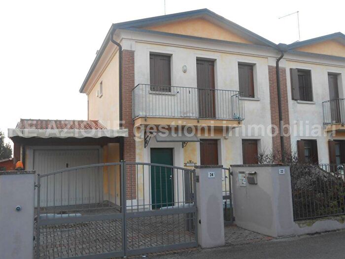 Casa con 6 locali in affitto in Via martiri di Nassiria, Valproto, Quinto Vicentino