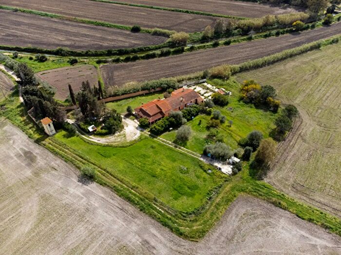 Casa con 14 locali in vendita in Località Campulongu, Oristano