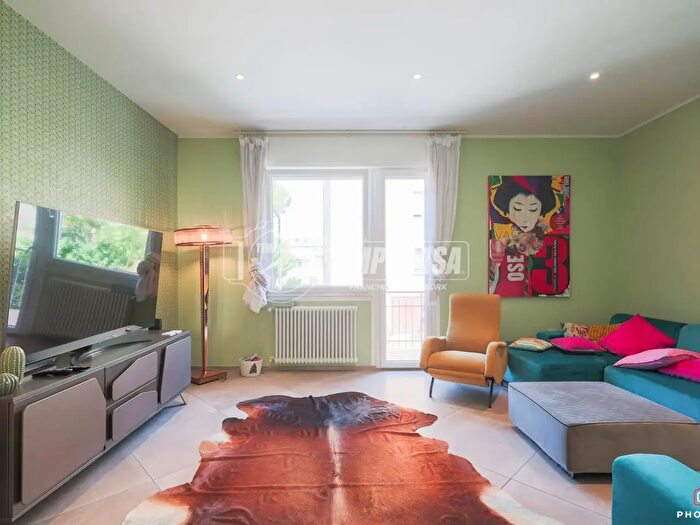 Appartamento con 5 locali in vendita in Via Bolsena, Ravenna
